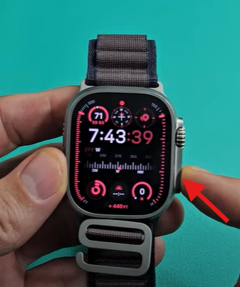 Series 9 Apple Watch Side Button